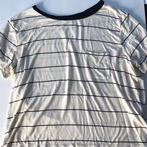 Soft and sexy American Eagle shirt